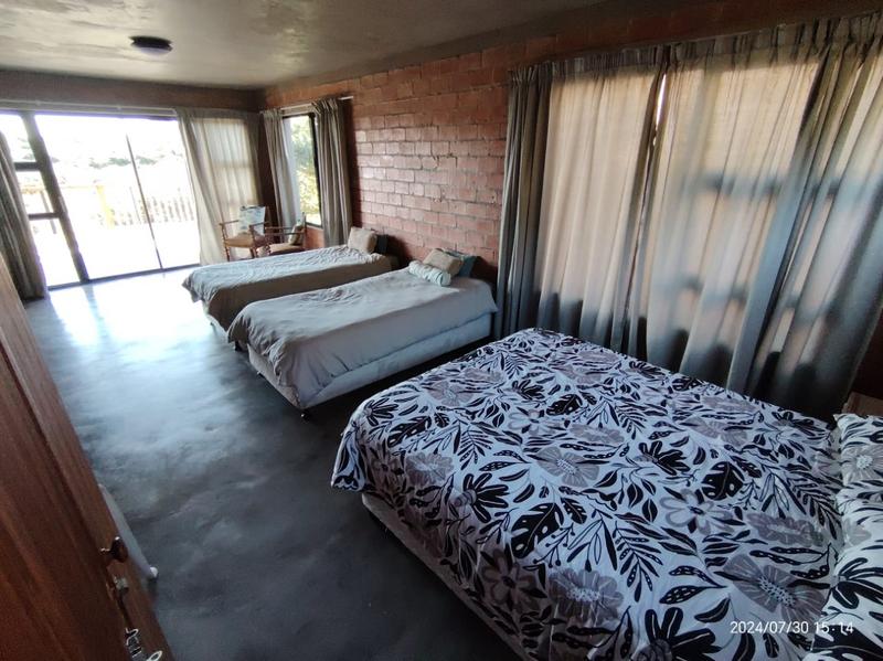 To Let 3 Bedroom Property for Rent in Paradise Beach Eastern Cape